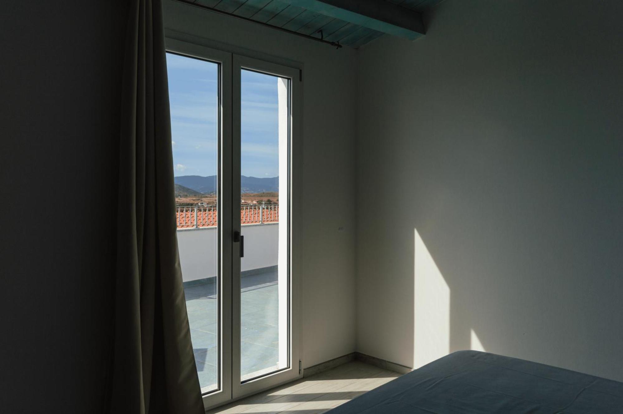Villa A Cara A Mare à Posada  Extérieur photo